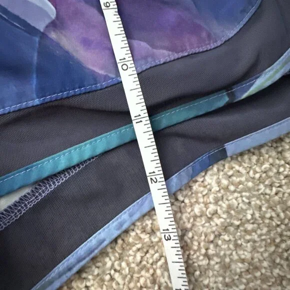 athleta make a splash mesh racer run 4" short 🤍 m - Picture 13 of 16